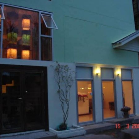 Kaset Guesthouse Bangkok Exterior foto